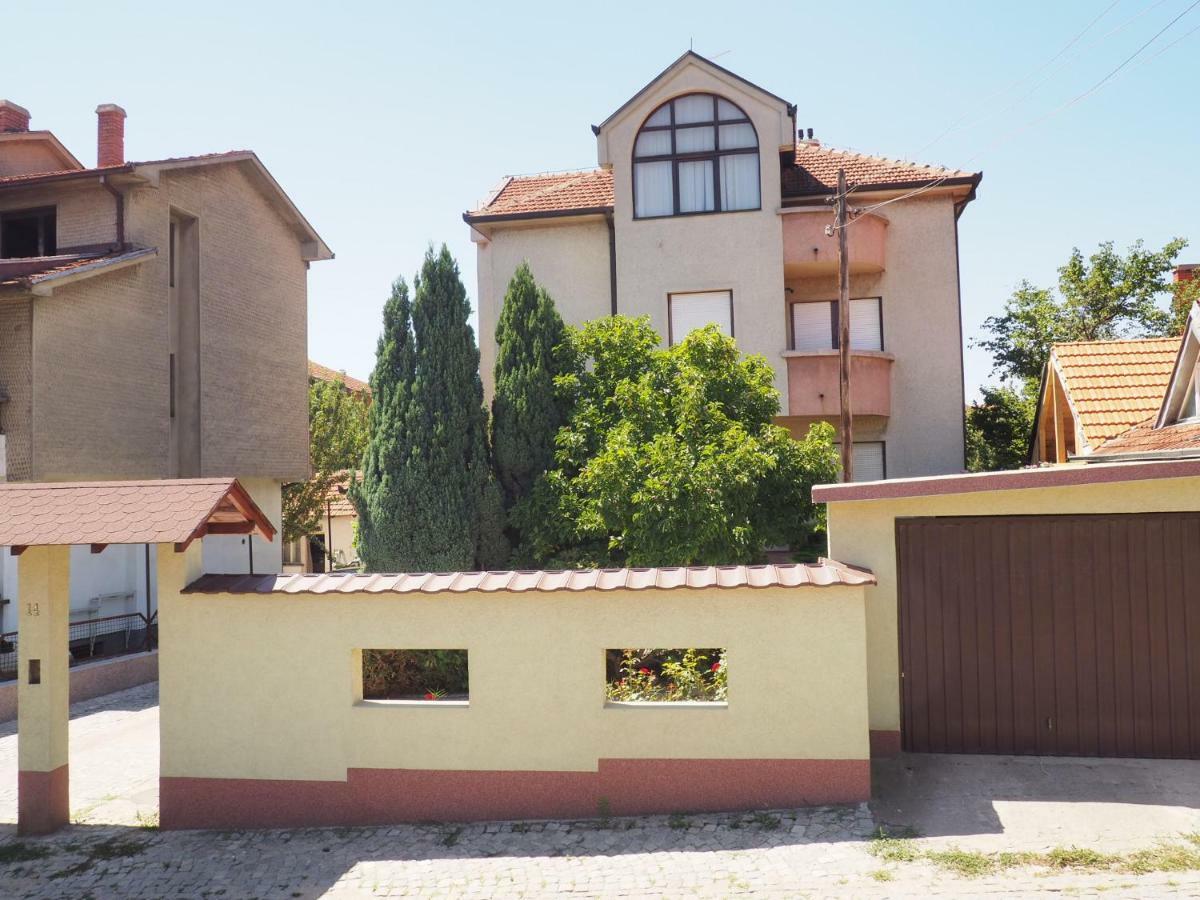 Guest House Stefanovic Vranje Buitenkant foto